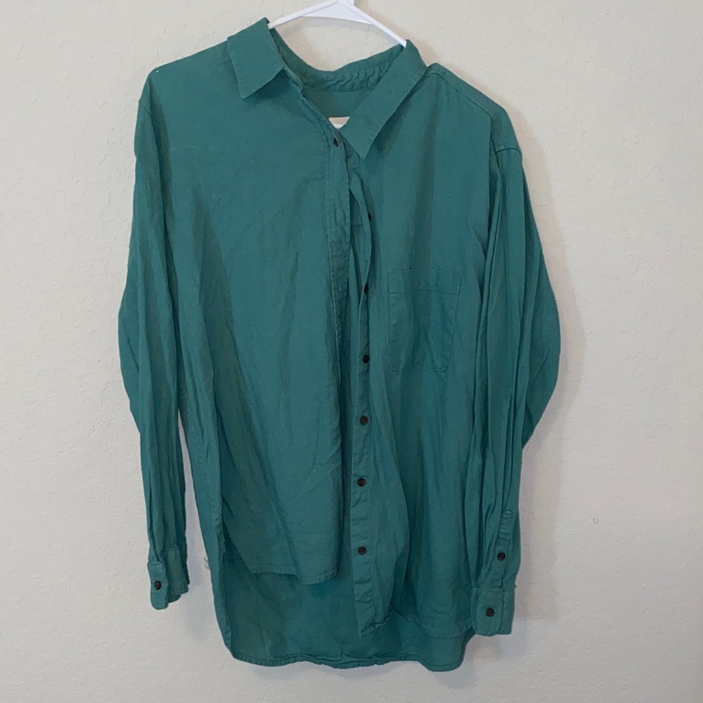 Universal Thread Teal Casual Button Down Shirt